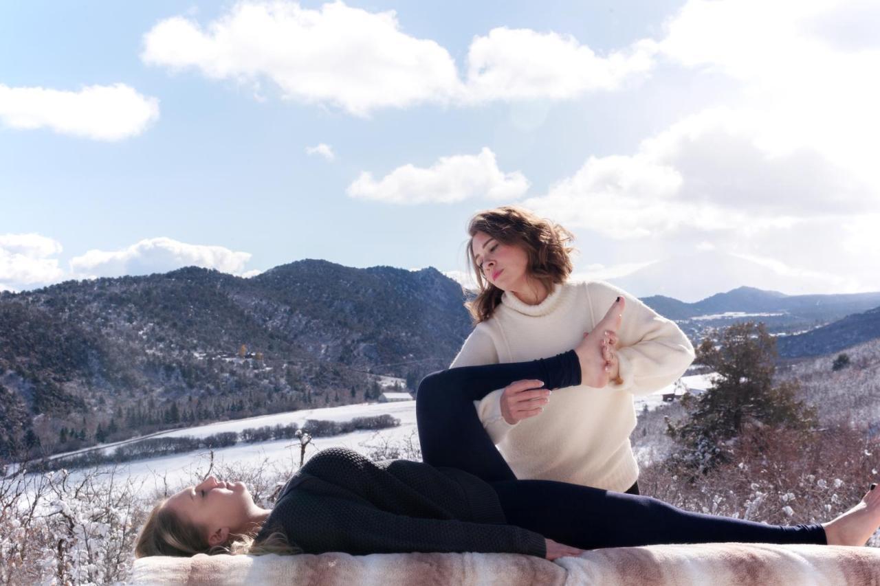 Wanderer Studio, An Off Grid Mountain Guest Studio With Fantastic Views Glenwood Springs Exteriör bild